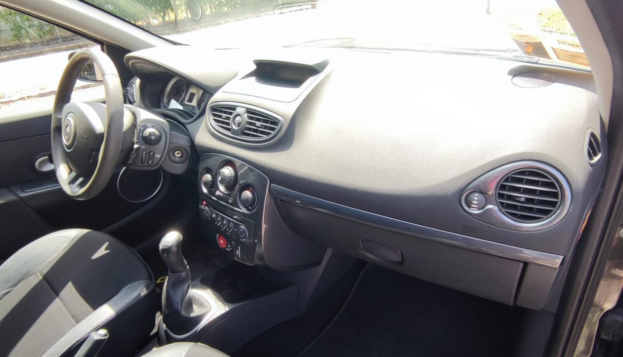 Renault Clio 1.2 16V 5 porte Le Iene