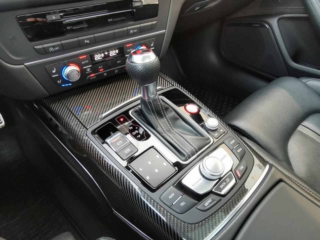 AUDI RS6 PERFORMANCE AKRAPOVIC CARBO UNIPROPRIETARIO GARANZIA