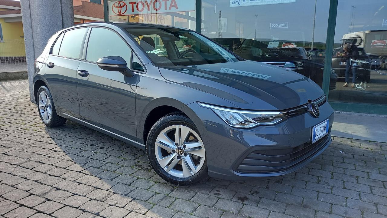 Volkswagen Golf 1.0 eTSI EVO DSG Life