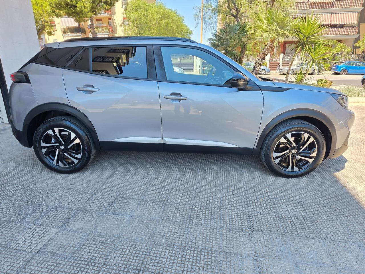 Peugeot 2008 BlueHDi 130 S&S EAT8 Allure