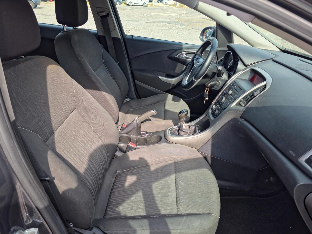 Opel Astra 1.7 CDTI 110CV 5 porte Cosmo 2011-E5 Manuale NEO