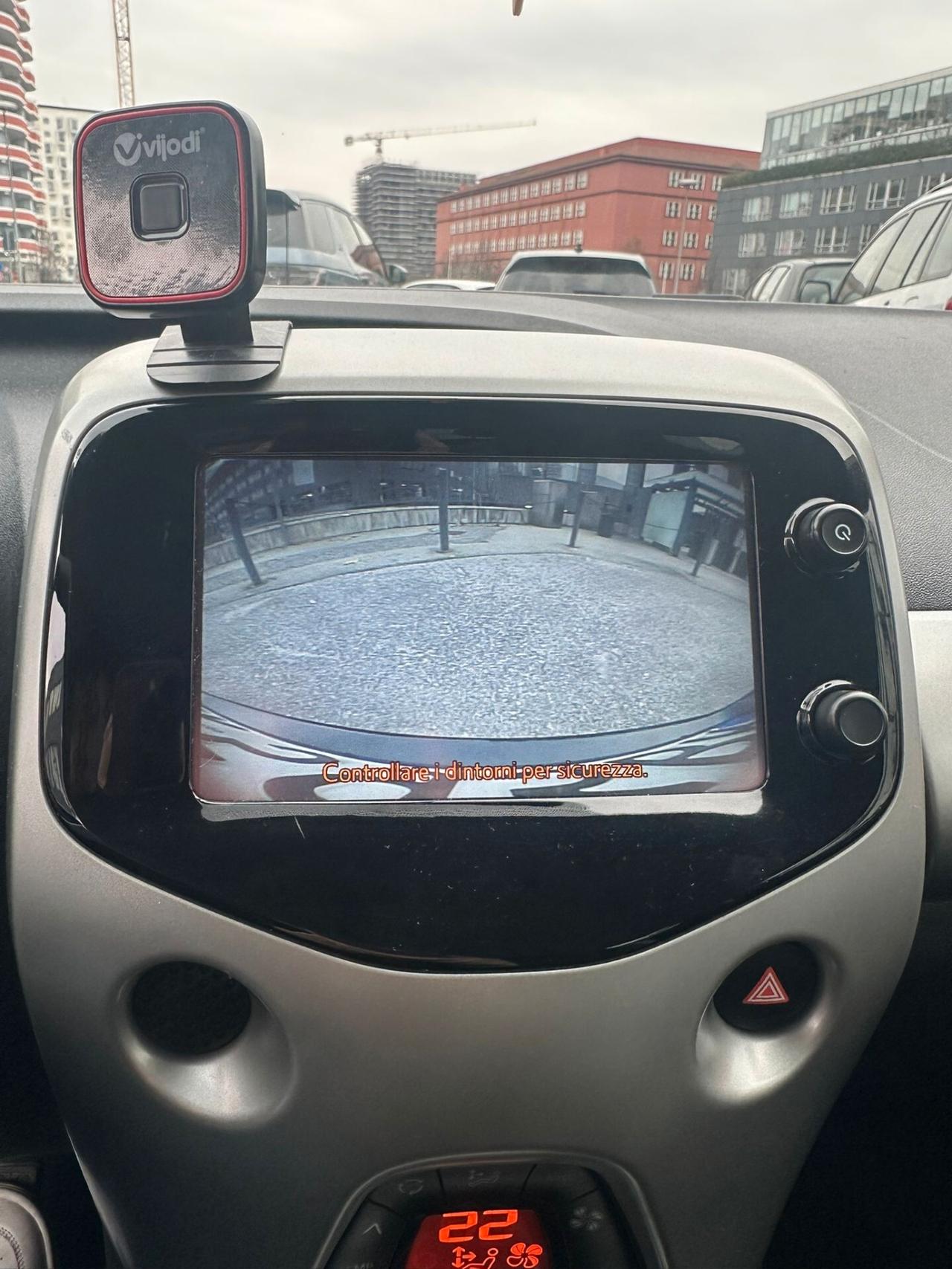 Toyota Aygo 1.0 VVT-i 69 CV 5 porte x-cite