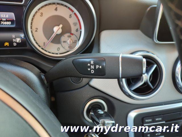 MERCEDES-BENZ GLA 180 d Automatic Business