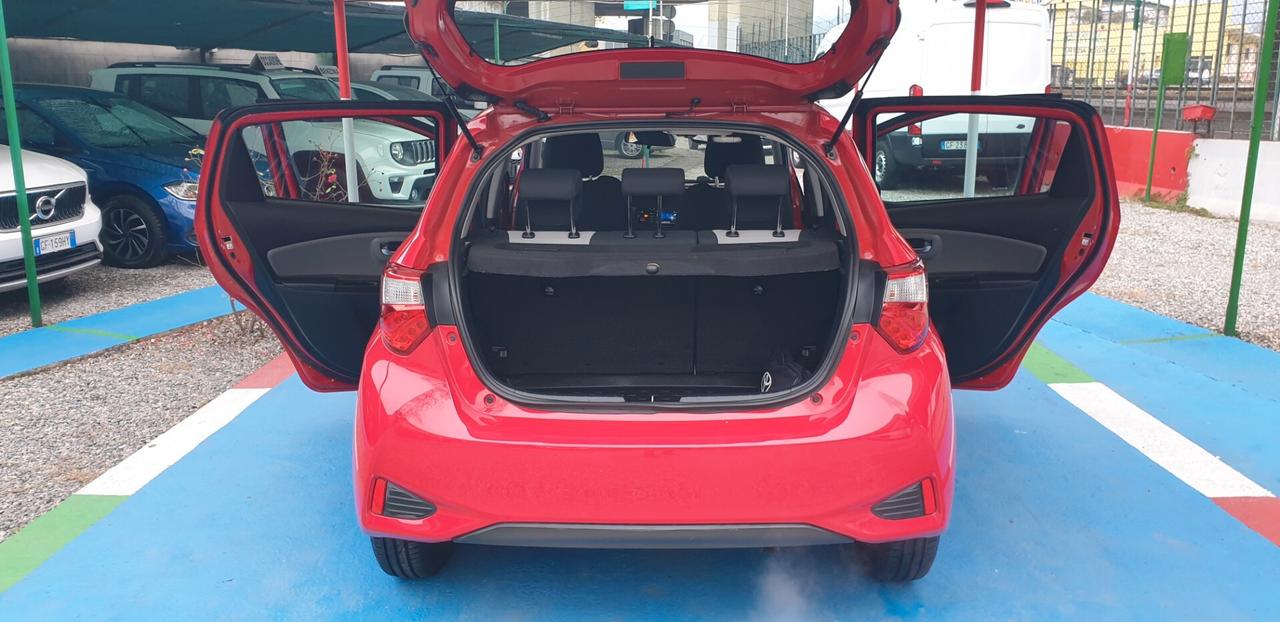 TOYOTA YARIS 1.5 BENZINA/IBRIDA 2019 GARANZIA CASA TOYOTA