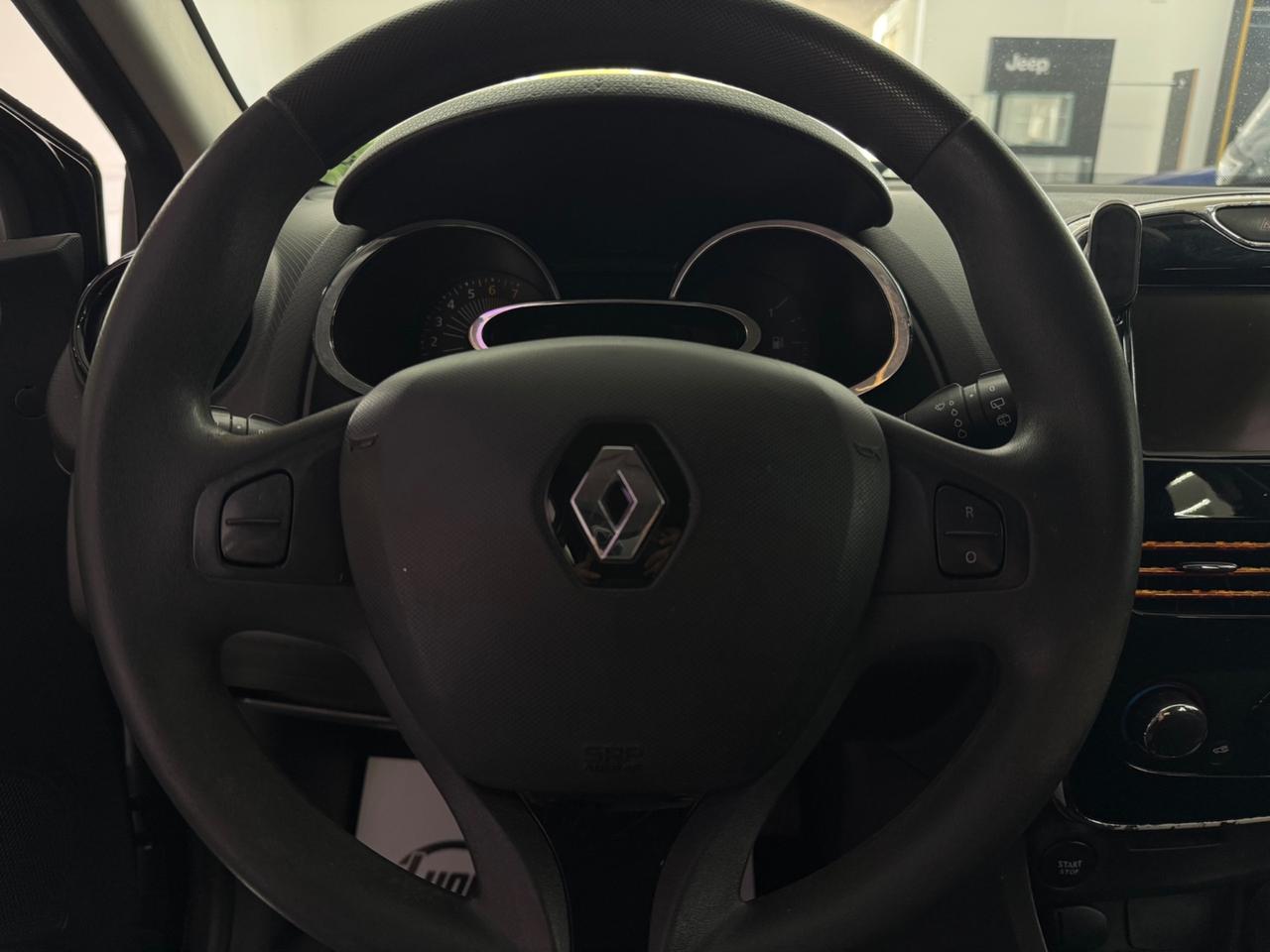 Renault Clio 1.2 75CV Full Optional