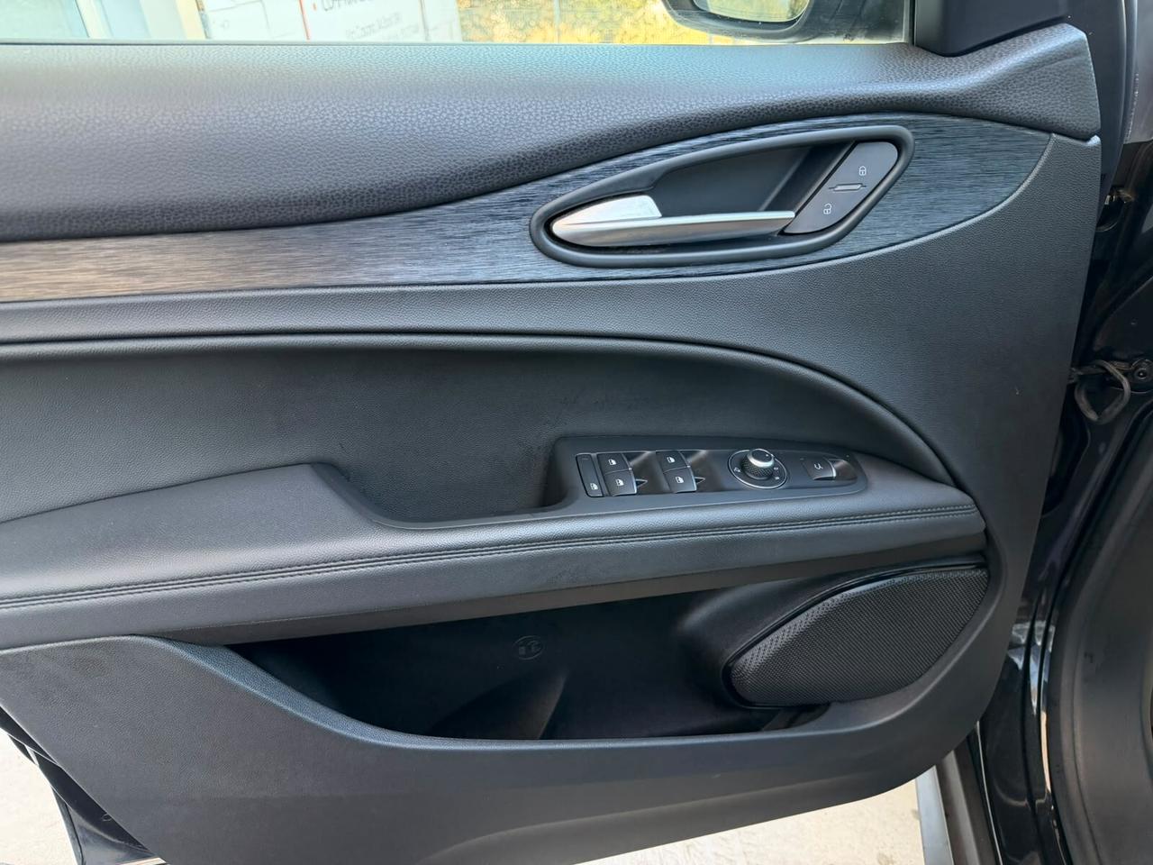 Alfa Romeo Stelvio 2.2 Turbodiesel 160 CV AT8 RWD Sprint