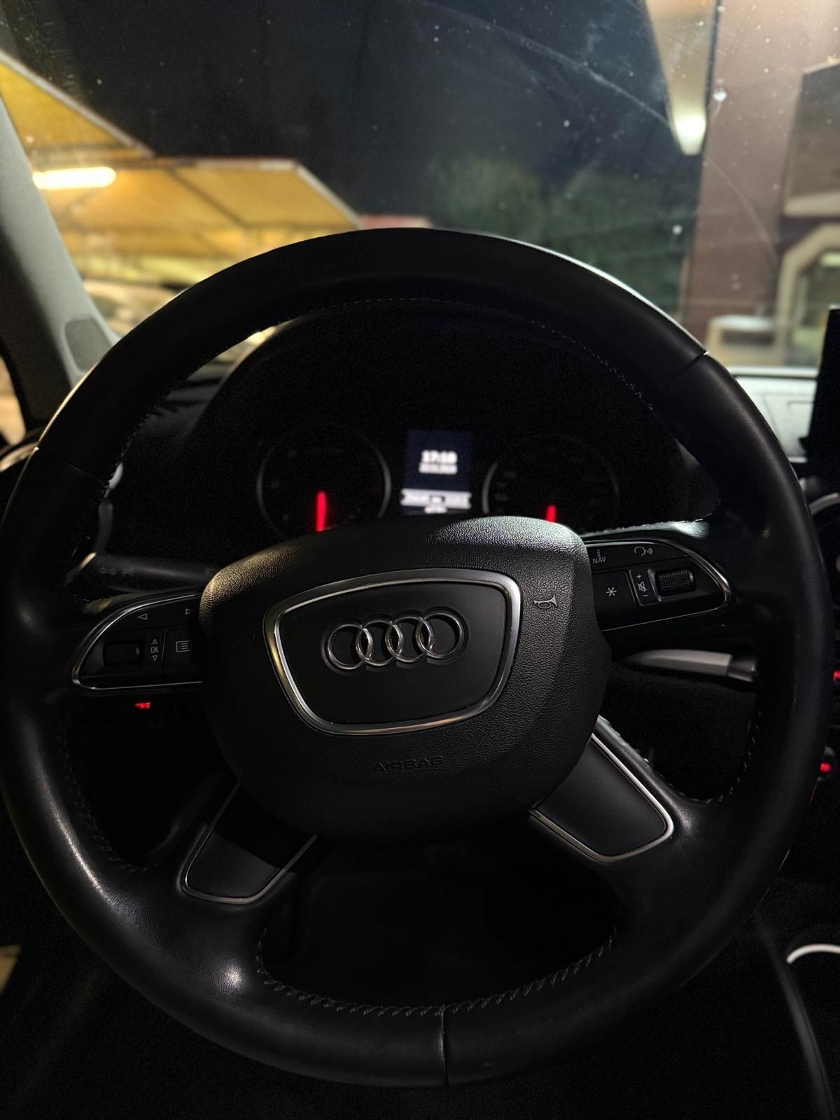 Audi A3 SPB 1.6 TDI clean diesel S tronic Ambition