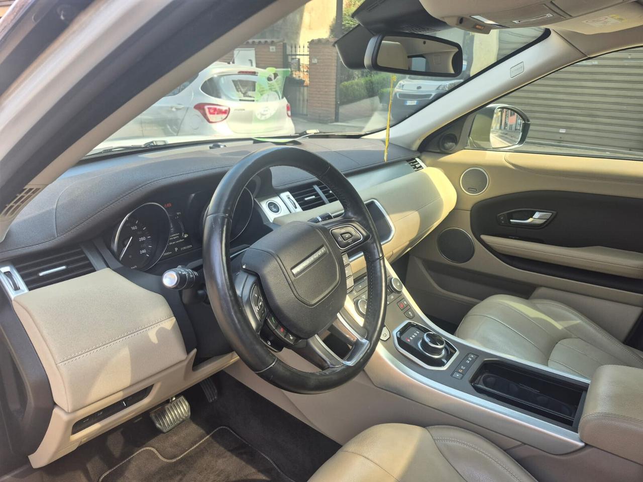 Land Rover Range Evoque 2.0 TD4 150 CV SE Dynamic