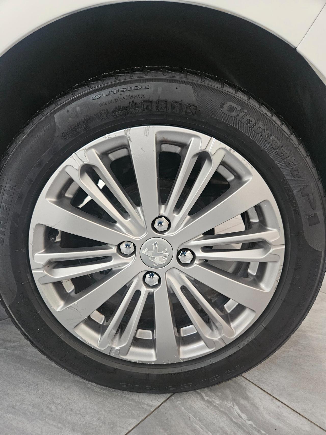 Peugeot 208 BlueHDi 75 5 porte Allure