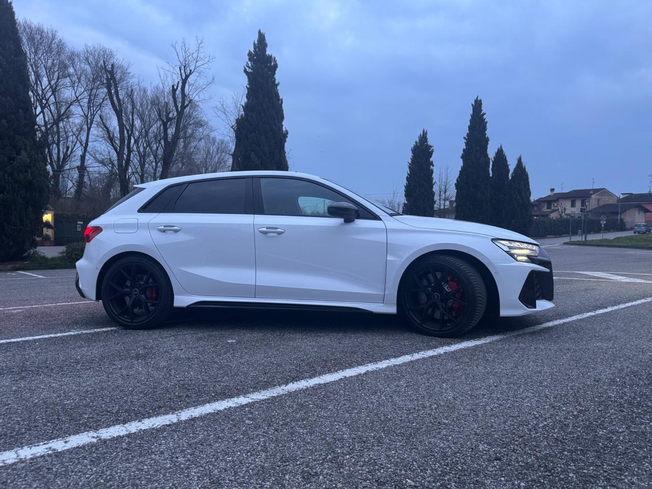 NOLEGGIO AUDI RS3