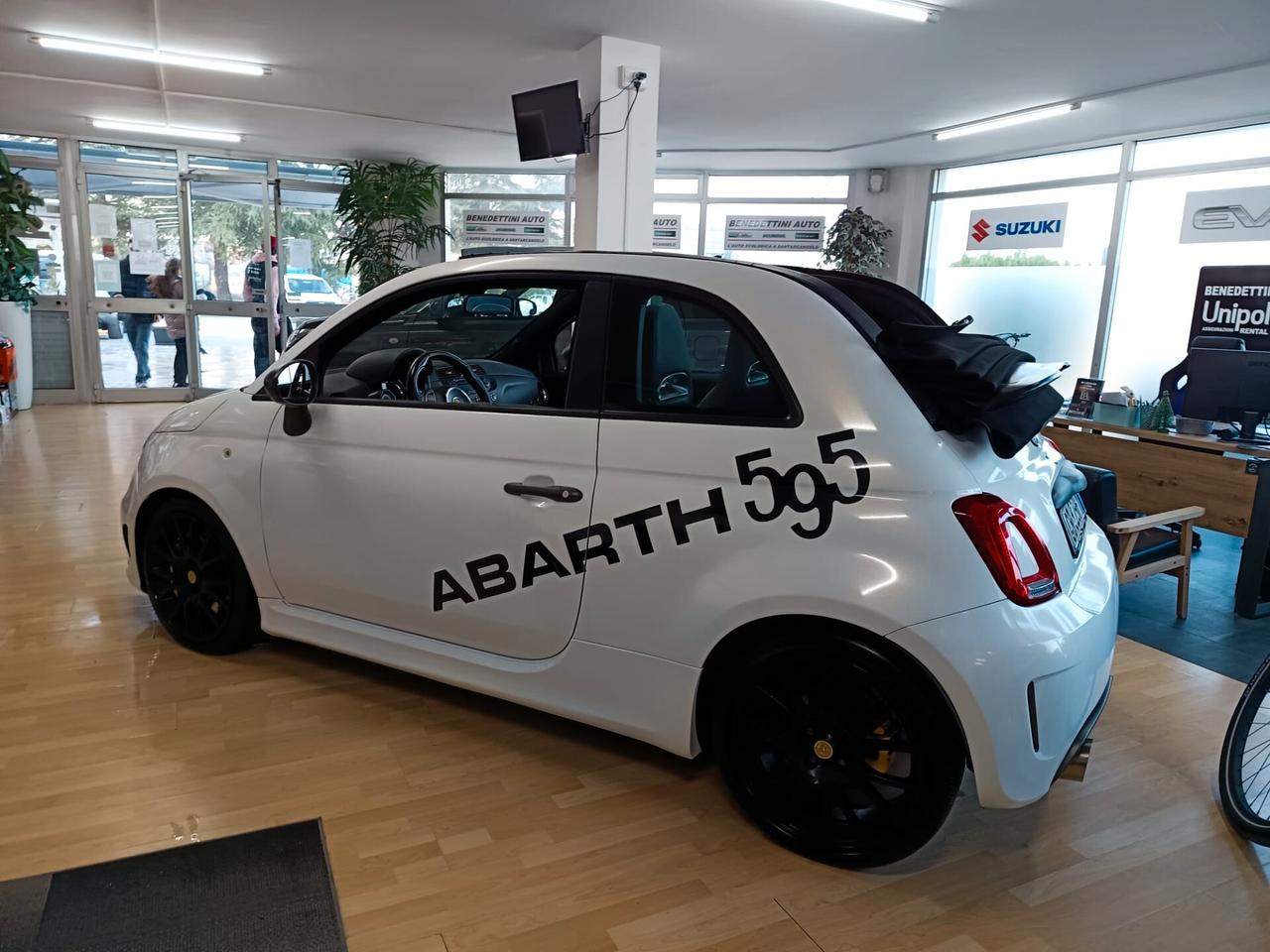 Abarth 595 C 1.4 Turbo 180 CV Comp. Tua da 235€/mese
