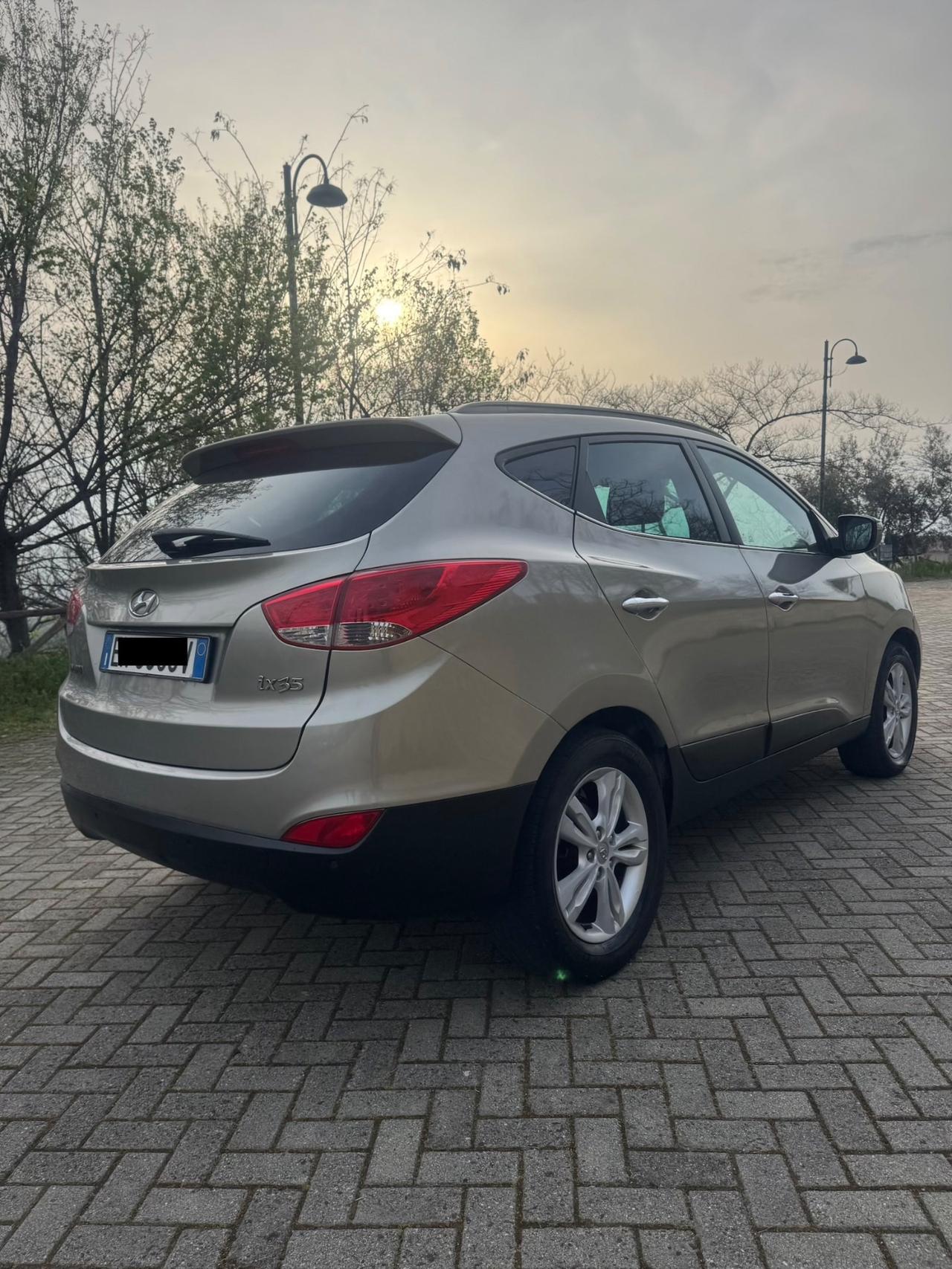Hyundai iX35 1.7 CRDi 2WD 2011