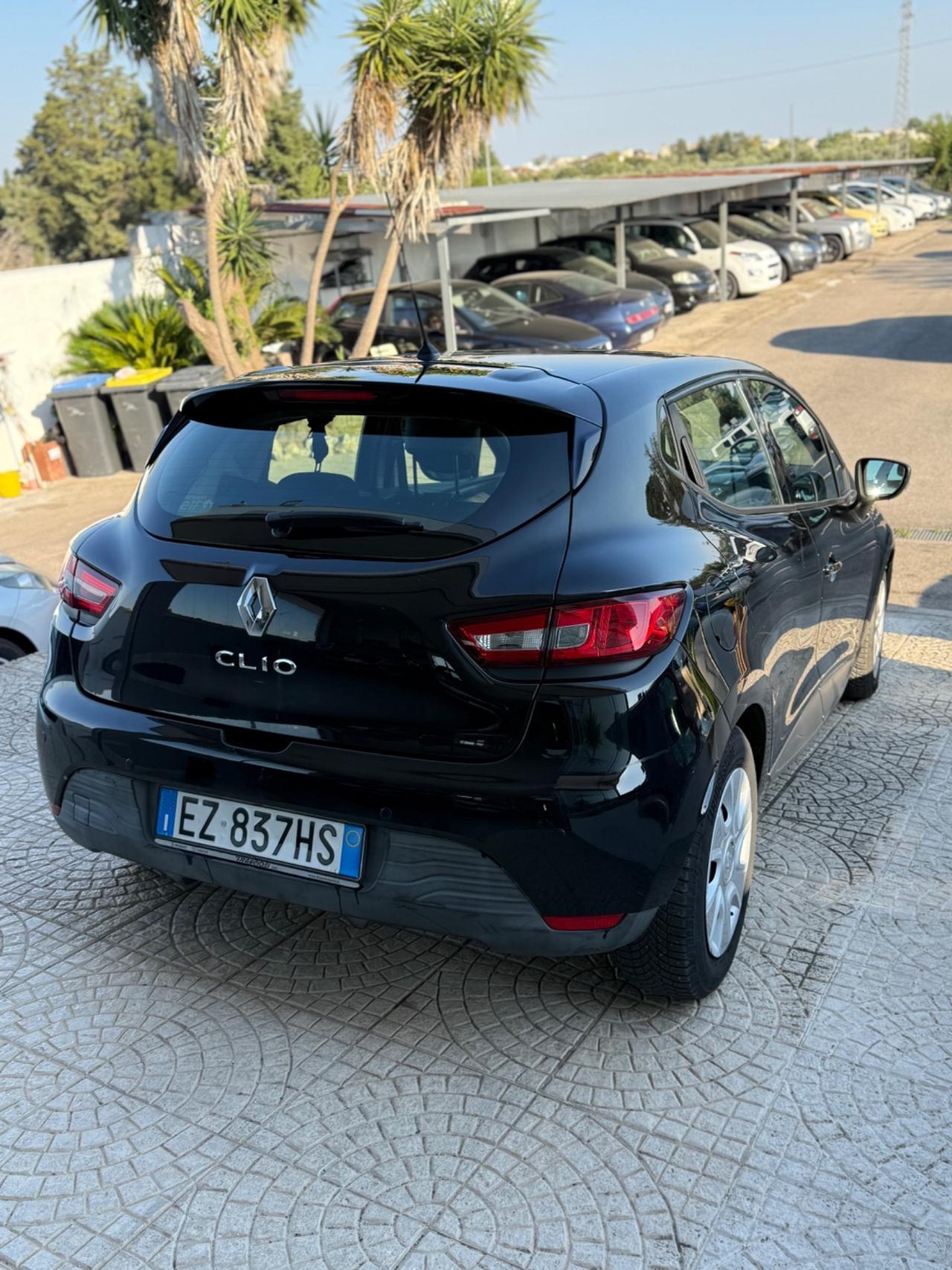 Renault Clio 1.2 75CV GPL 100.000km