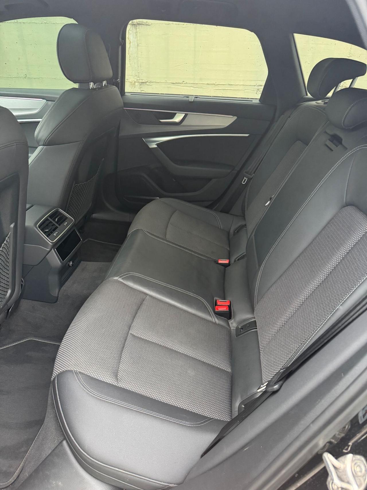 Audi A6 Avant 45 3.0 TDI quattro ultra S tronic Business Sport