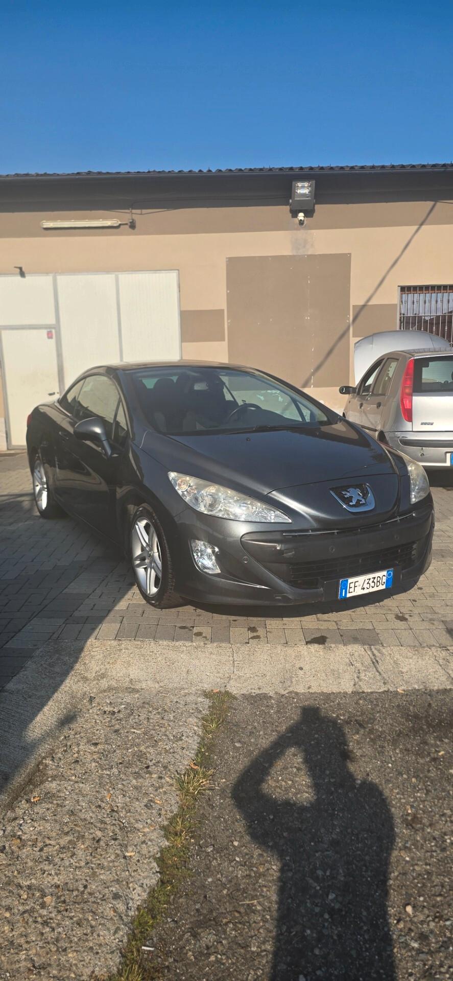 Peugeot 308 1.6 HDi 112CV CC Féline