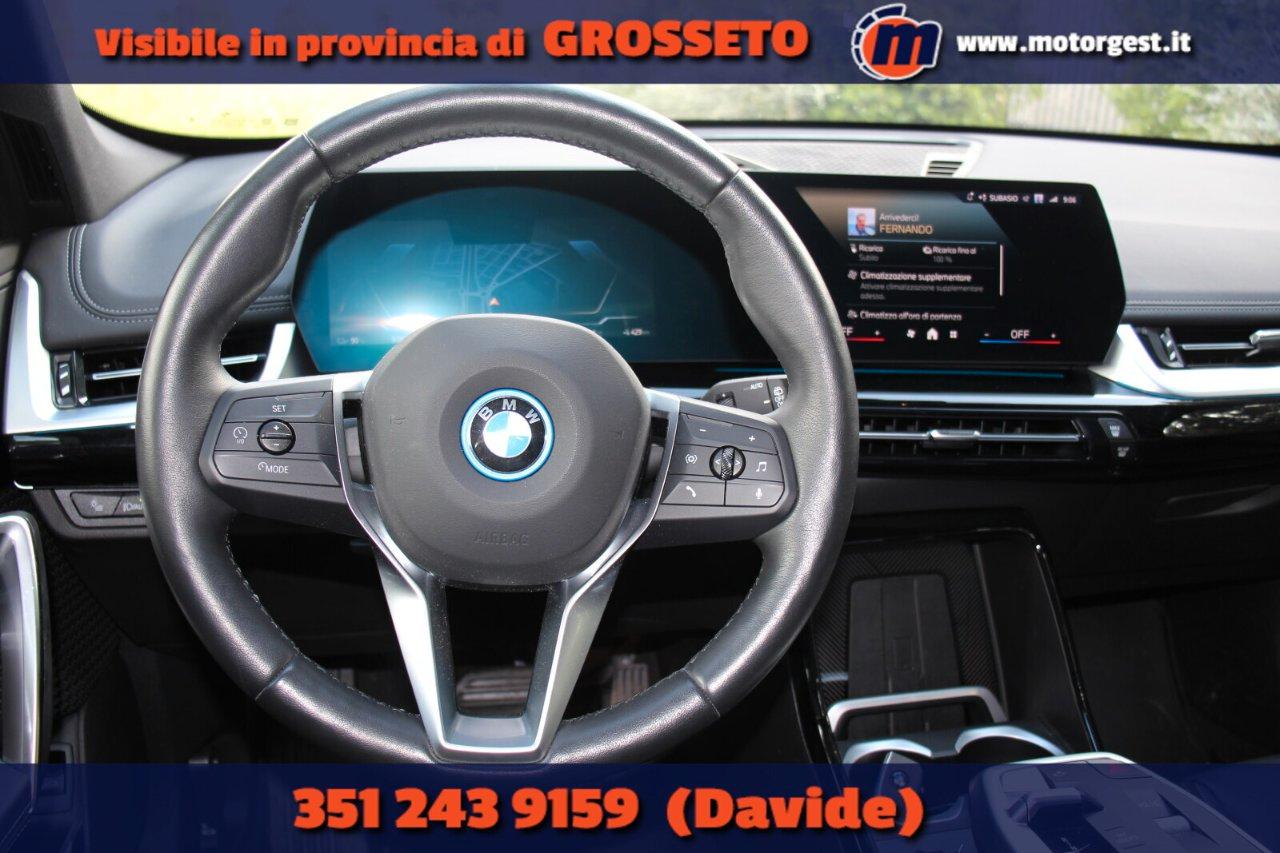 BMW iX1 edrive 20 X-Line