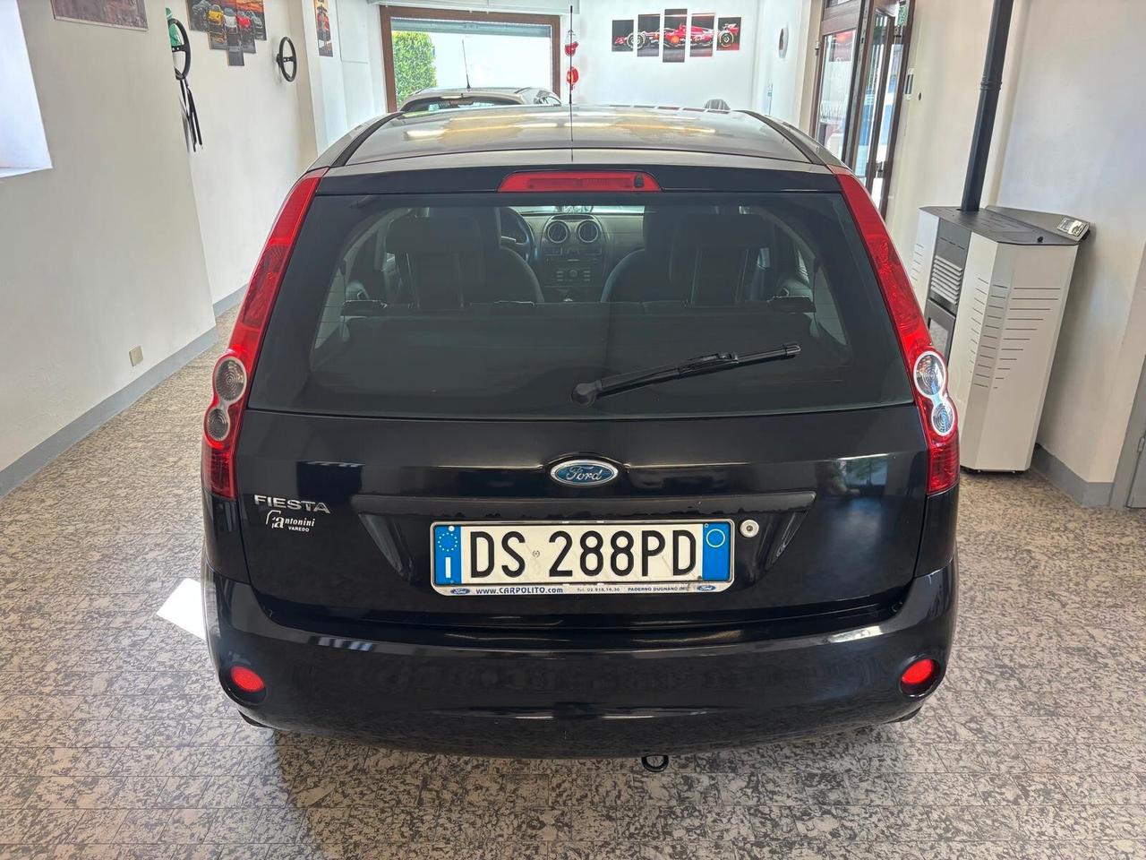 Ford Fiesta 1.2 16V 5p. Ghia