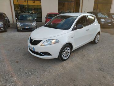 Lancia Ypsilon 1.2 69 CV 5 porte GPL Ecochic Gold Neopatentati