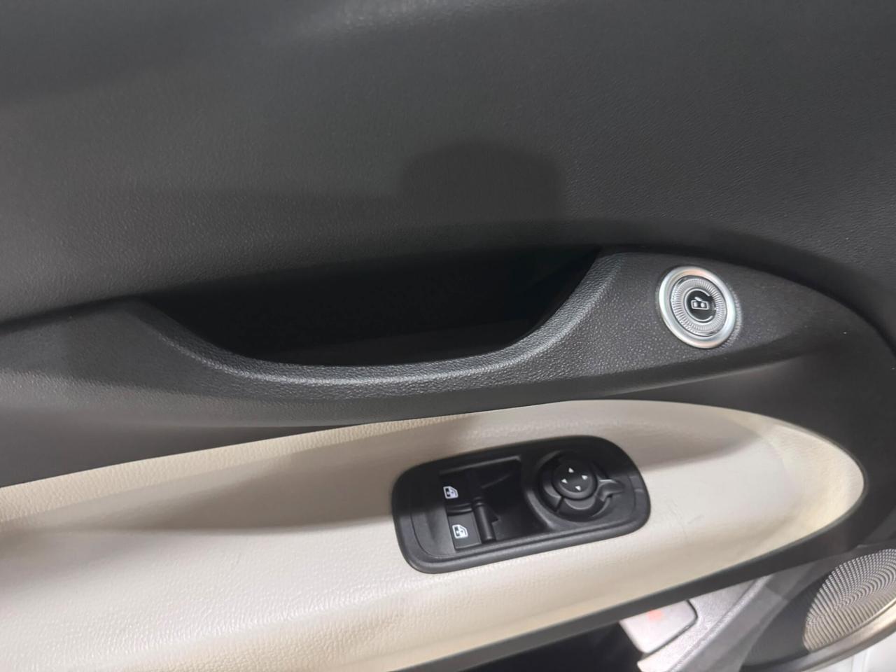 Fiat 500 C 1.0 Hybrid LA PRIMA