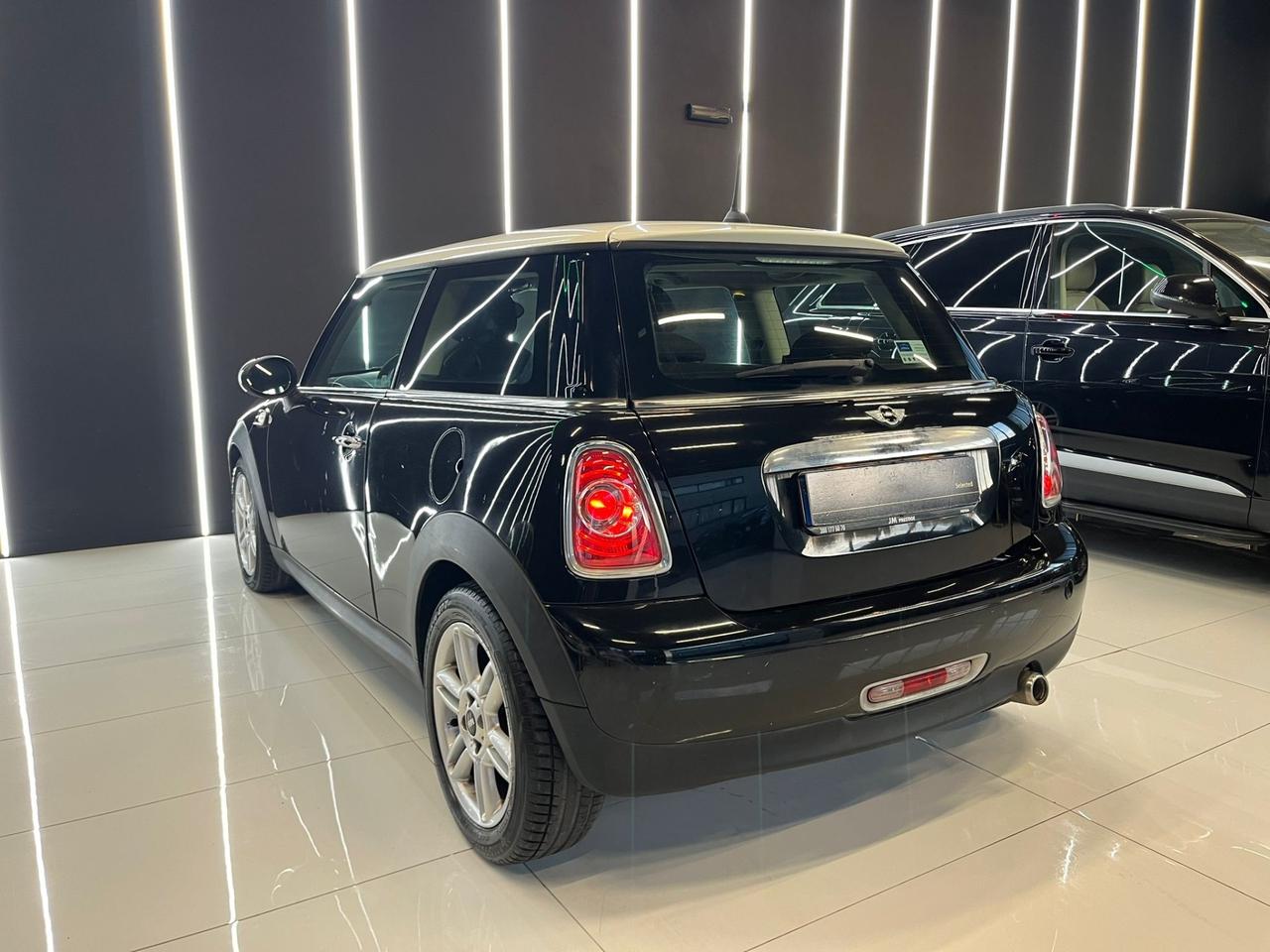 Mini 1.6 16V Cooper D OK NEOPATENTATI