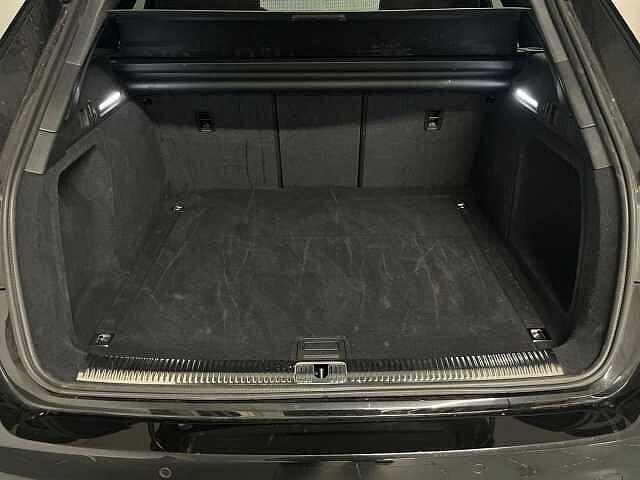 Audi A4 Avant 40 TDI quattro S tronic S line edition