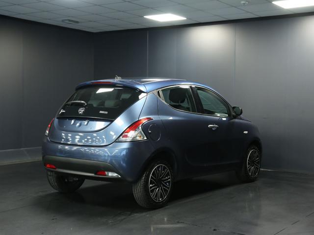 LANCIA Ypsilon 1.0 FireFly 5 porte S&S Hybrid Ecochic Silver