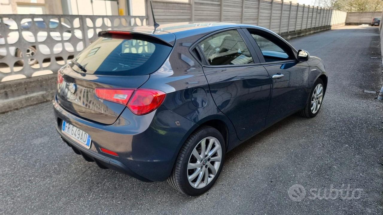 Alfa Romeo Giulietta 1.6 JTDm 120 CV