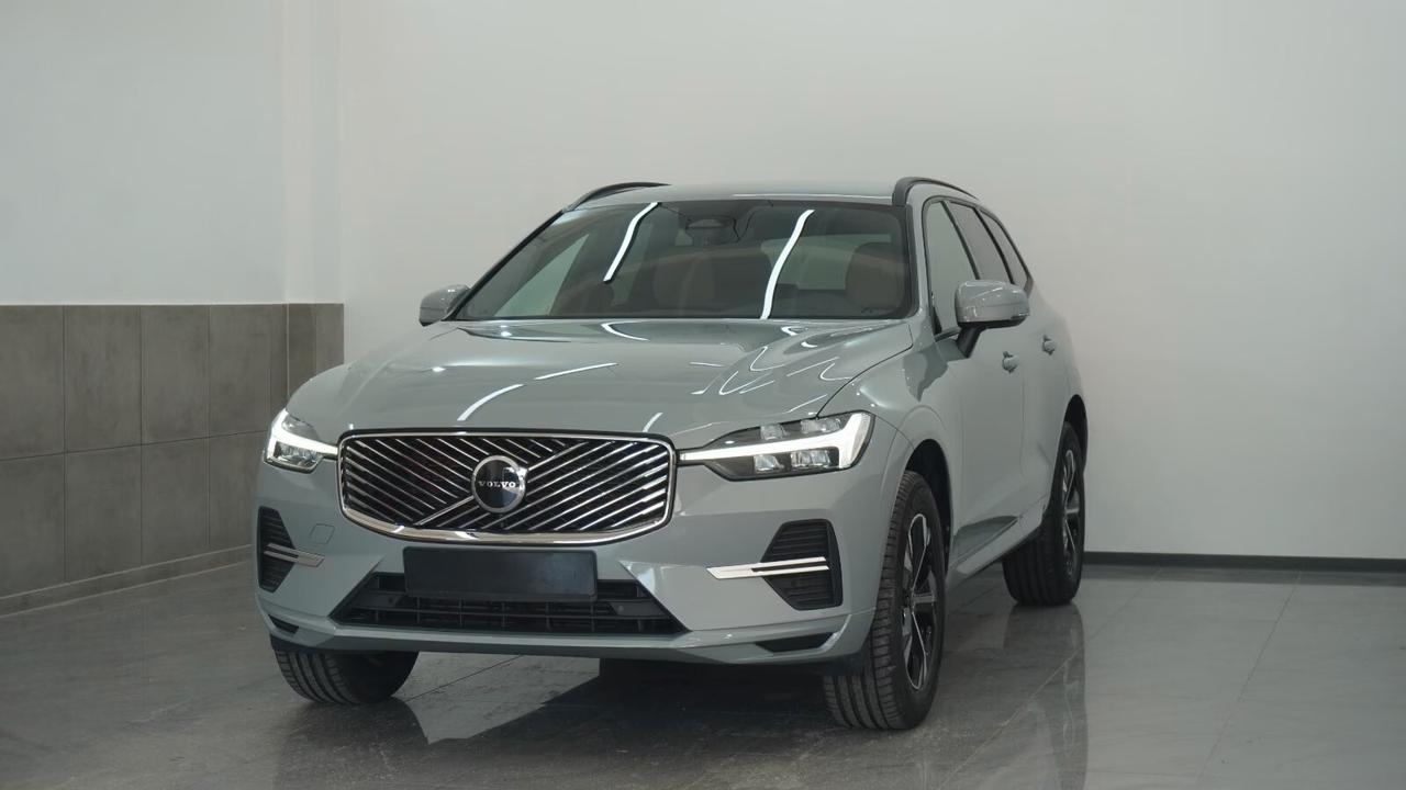 Volvo XC60 B5 Core AWD NewMod PilotAssist