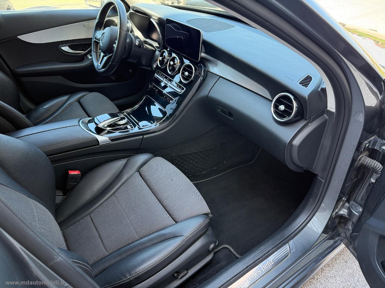 MERCEDES-BENZ C 220 d Auto Premium BERLINA AMG VIRTUAL RESTYLING