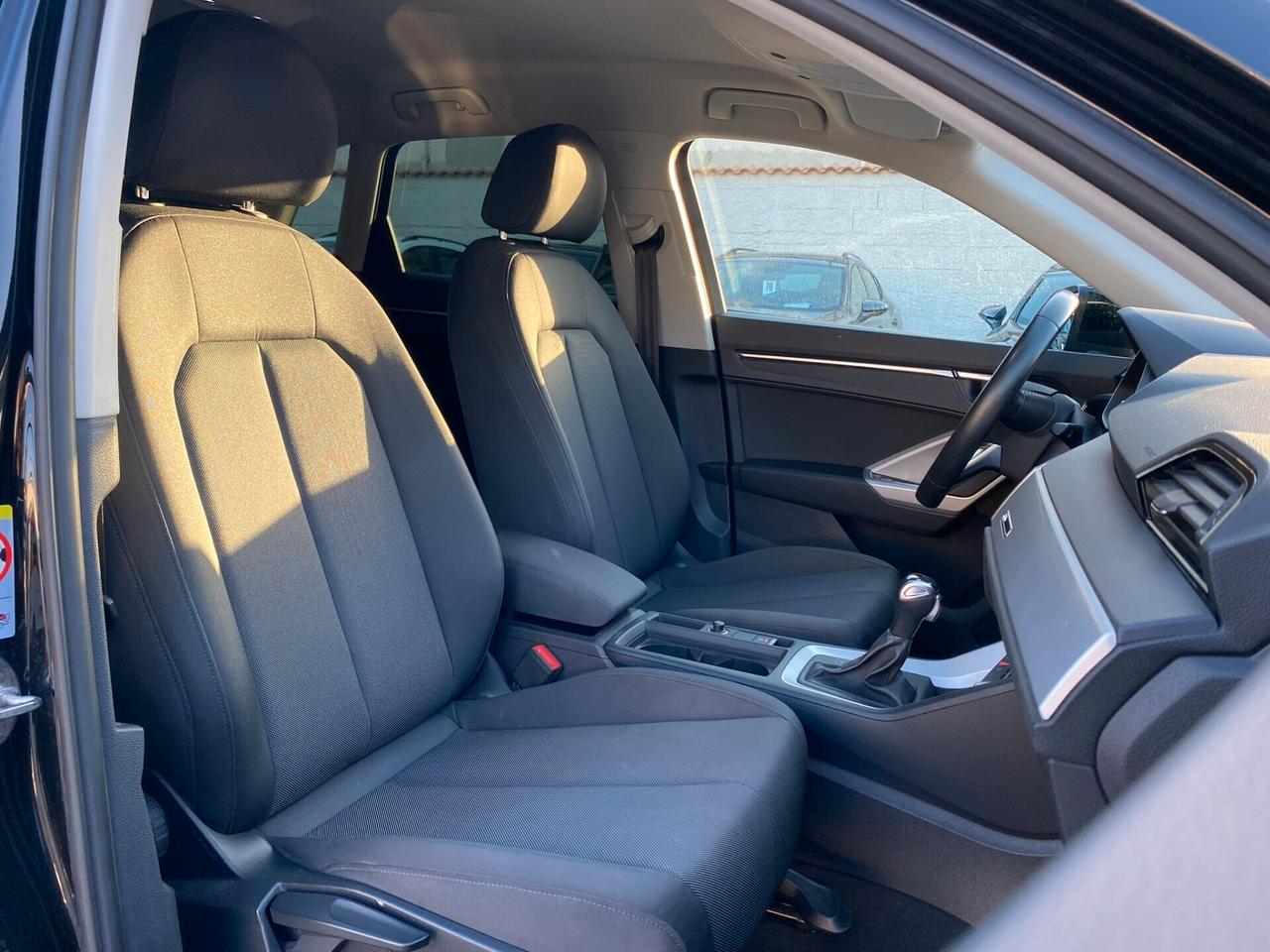 Audi Q3 Business 2.0 TDI 150CV s-tronic 35