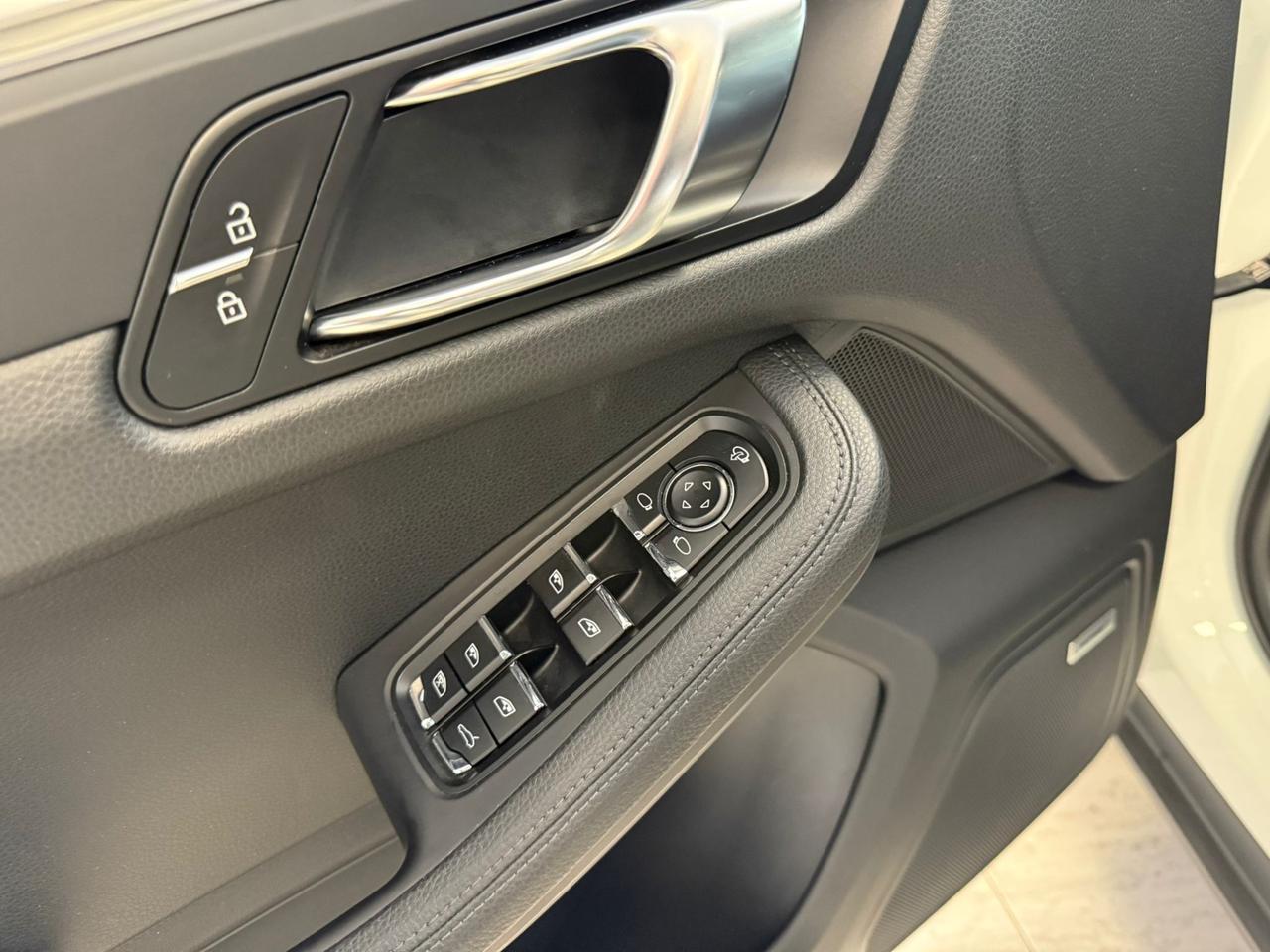 Porsche Macan TETTO NAVI 21” BOSE SPORT CHRONO