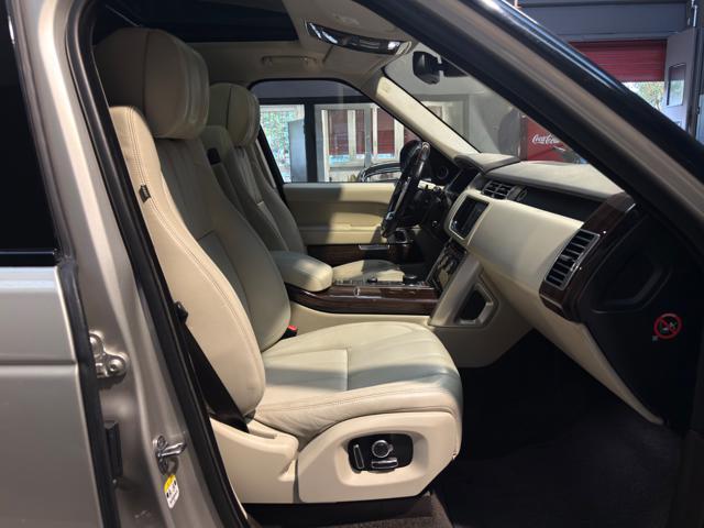 LAND ROVER Range Rover 3.0 TDV6 Autobiography