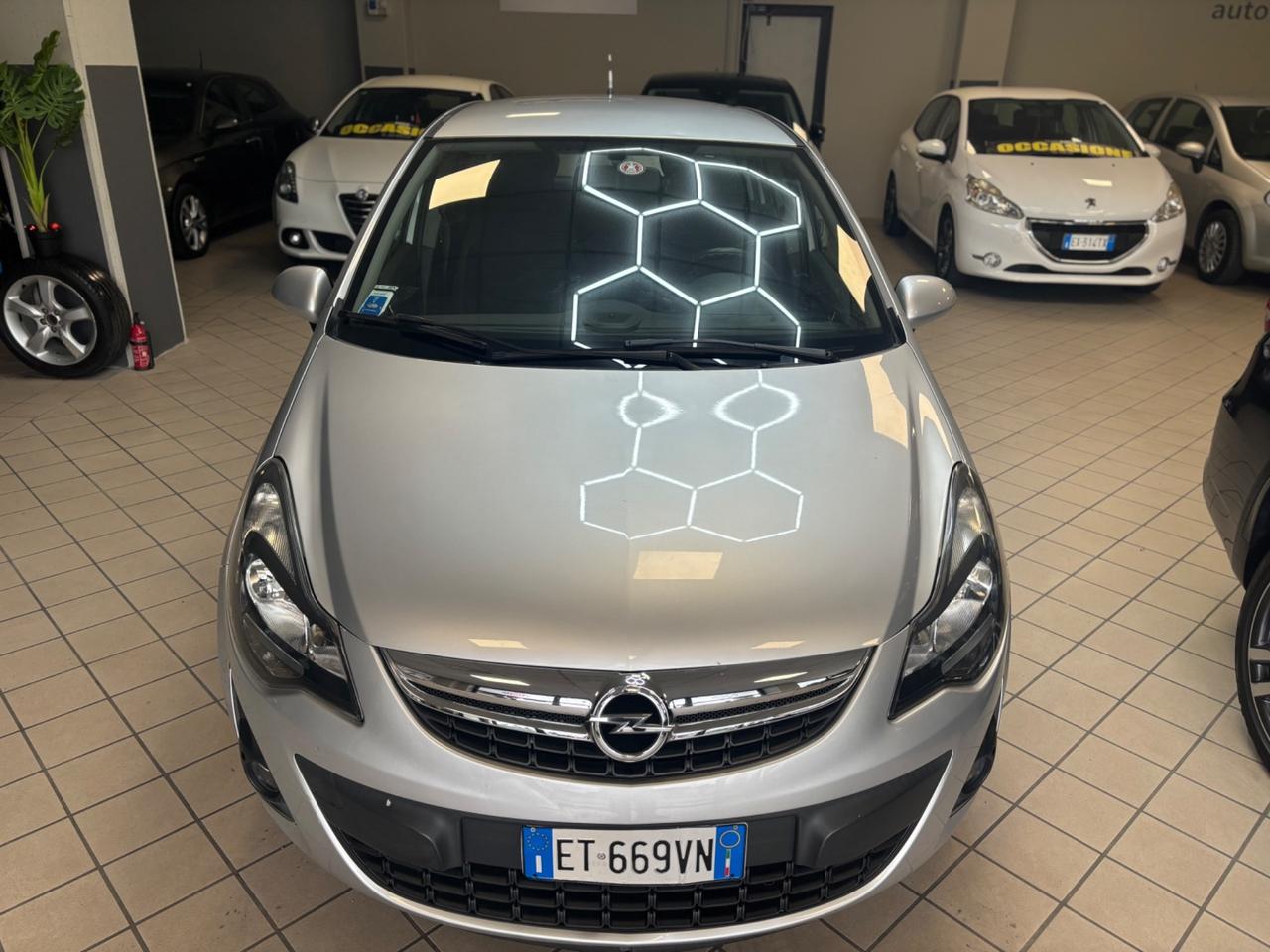 Opel Corsa 1.2 5 porte Sport