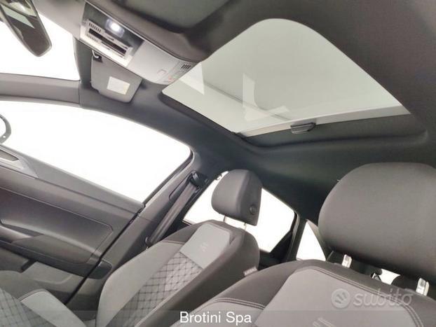 Volkswagen Taigo 1.0 TSI 110 CV R-Line