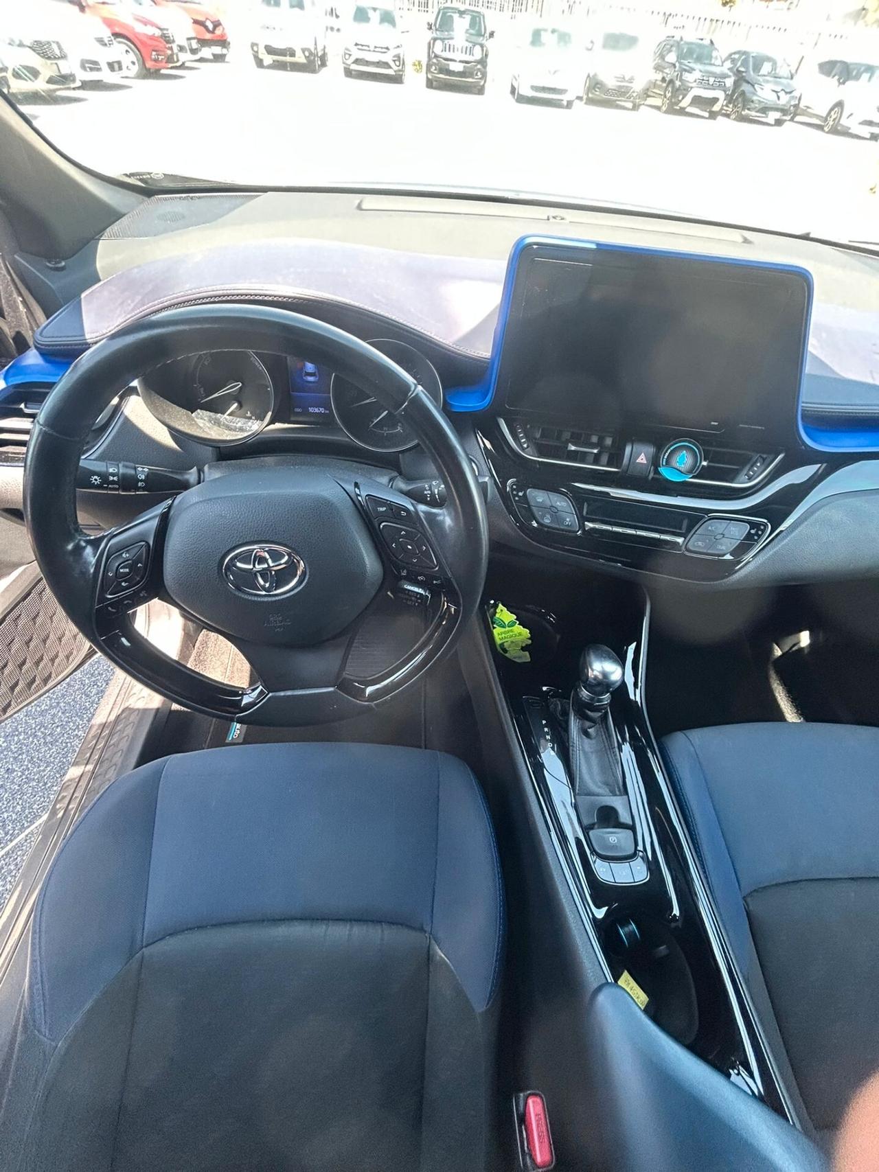 Toyota C-HR 1.8 Hybrid E-CVT Style