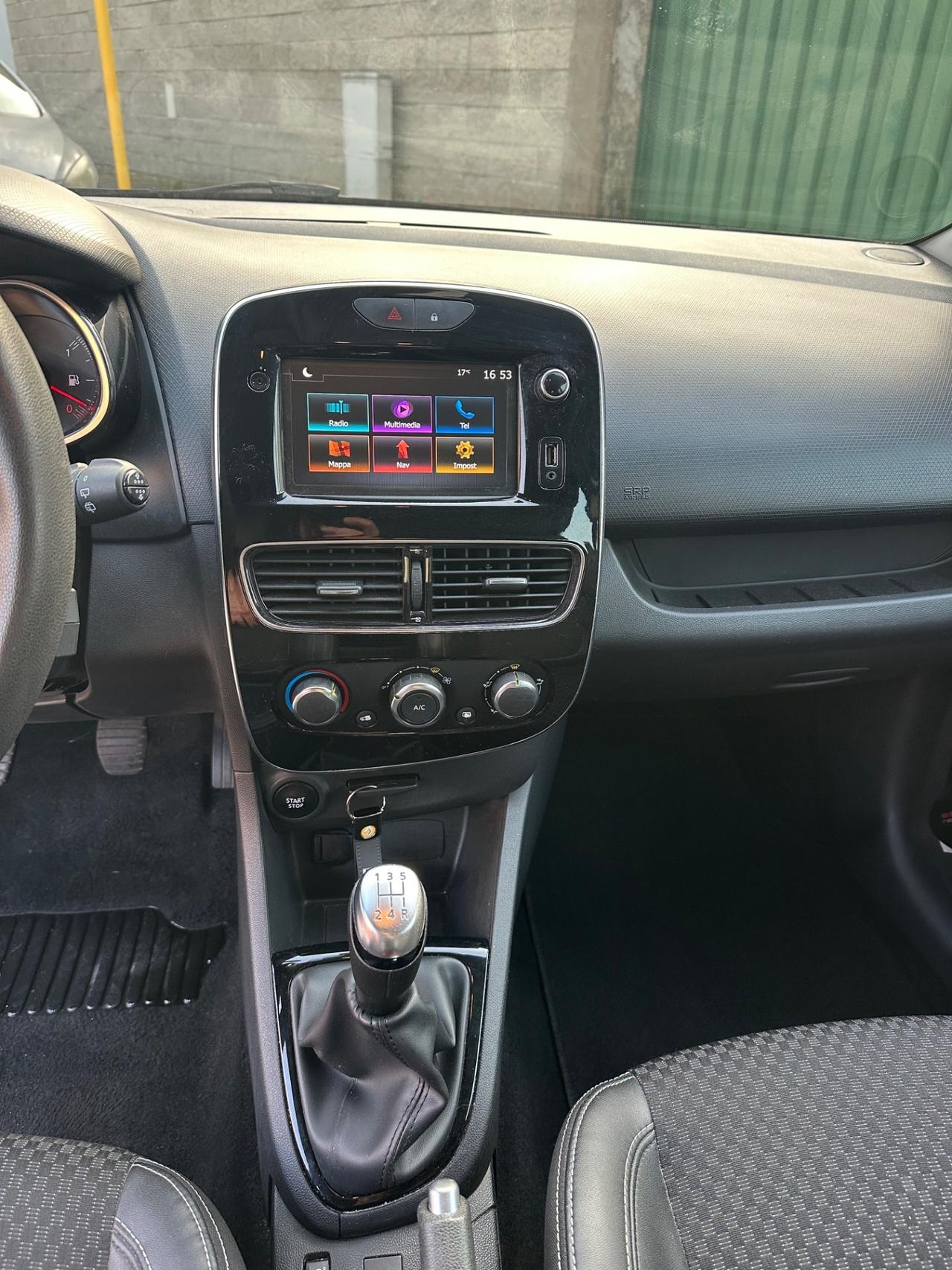 Renault Clio TCe 90 CV GPL 5 porte Moschino Intens