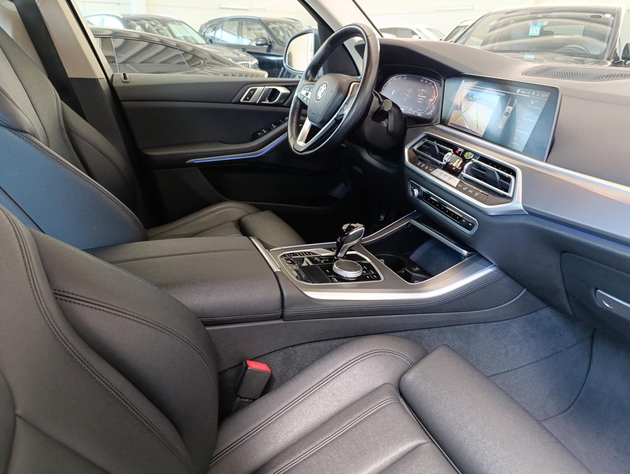 BMW X5 xdrive40d mhev 48V Business auto