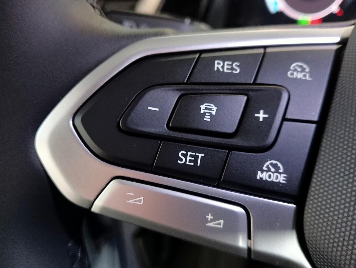 Volkswagen T7 California TOUR TDI DSG LED 360 *OK 104 E AUTOCARRO*