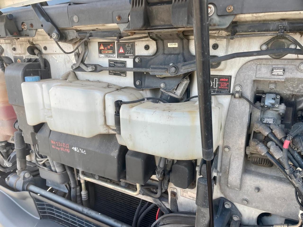 Iveco 100E18 - RIBALTABILE POSTERIORE CON GRU CARICATRICE FASSI F80 A.23