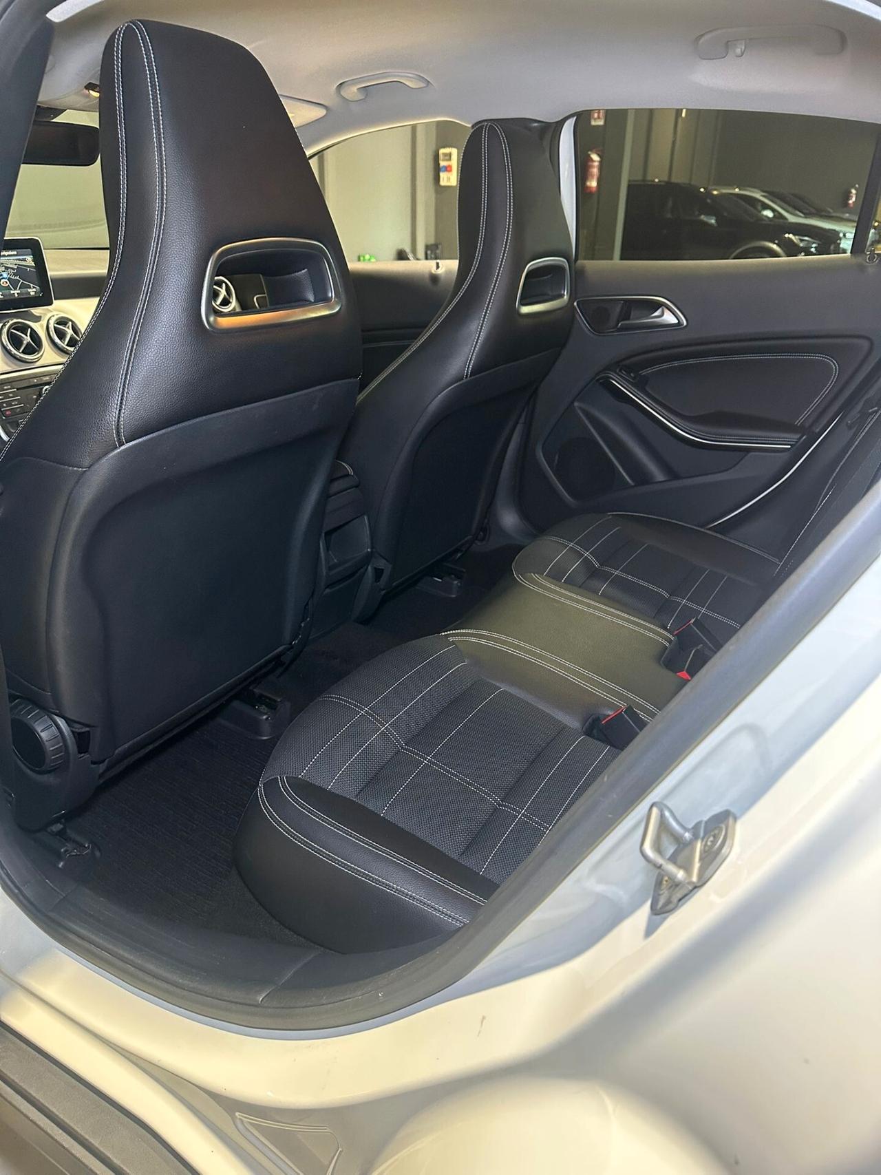 Mercedes-benz GLA 180 d Business