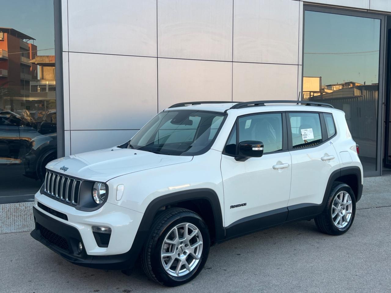 Jeep Renegade phev Altitude possibilità noleggio no scoring
