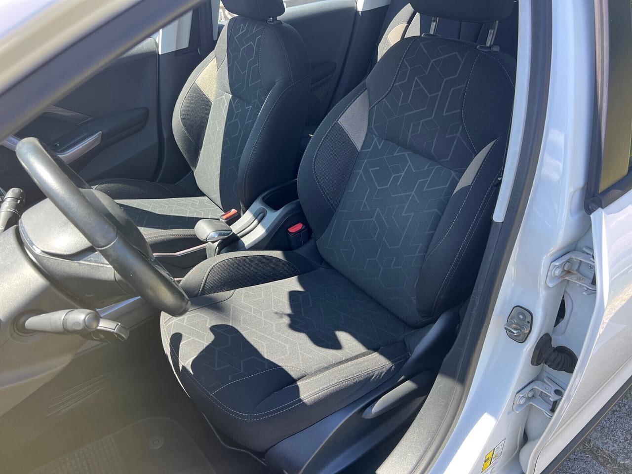 Peugeot 2008 1.6 BlueHDi 100CV Allure-2016UNIPRO