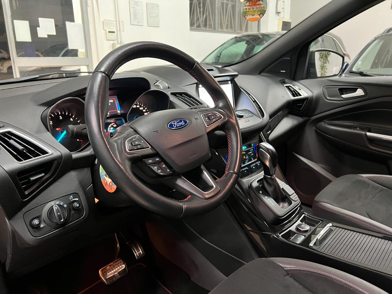 Ford Kuga 1.5 TDCI 120 CV S&S 2WD Powershift ST-Line