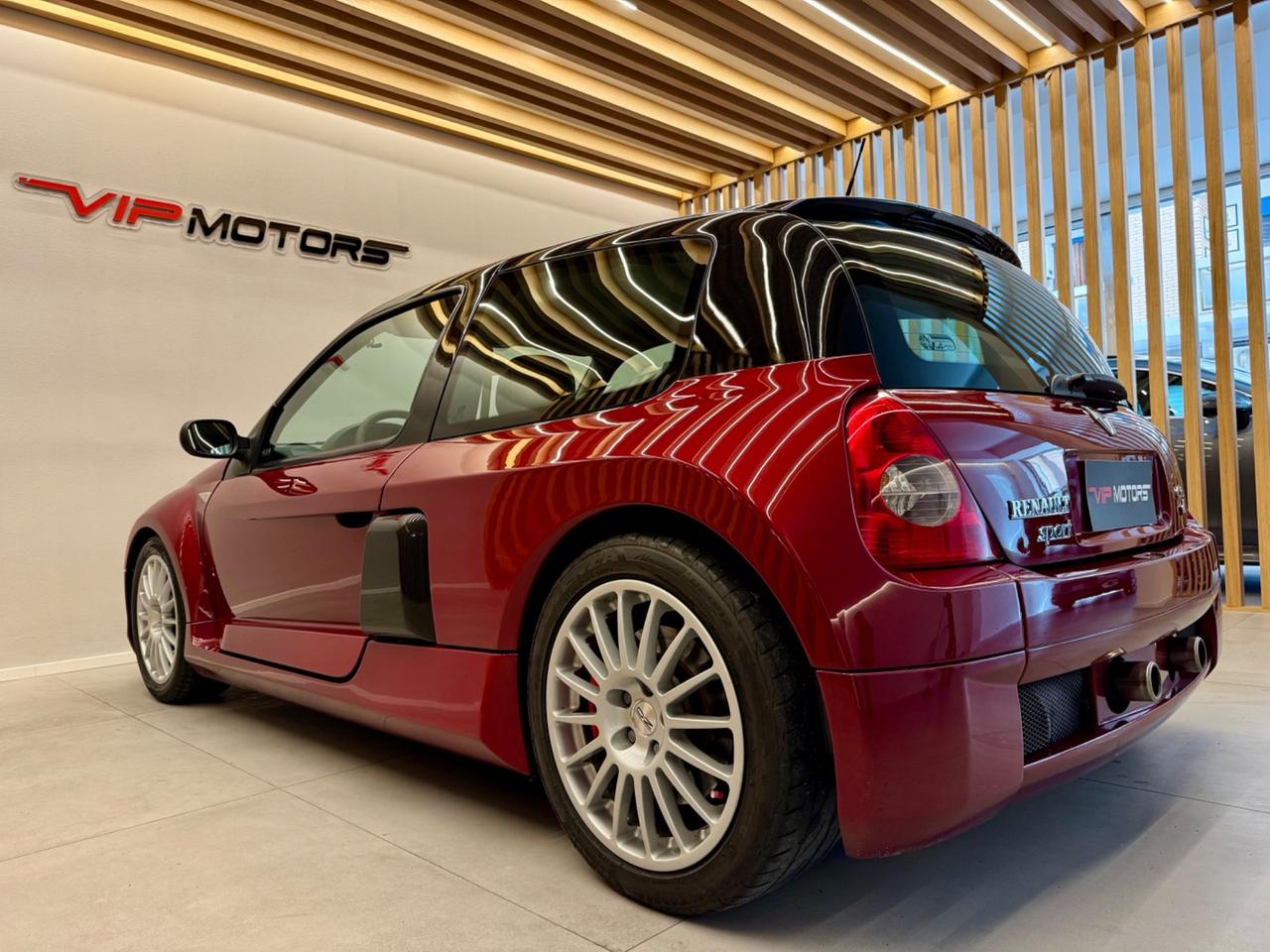 RENAULT CLIO V6 3.0 230CV **RARISSIMA ** ESEMPLARE NR 565