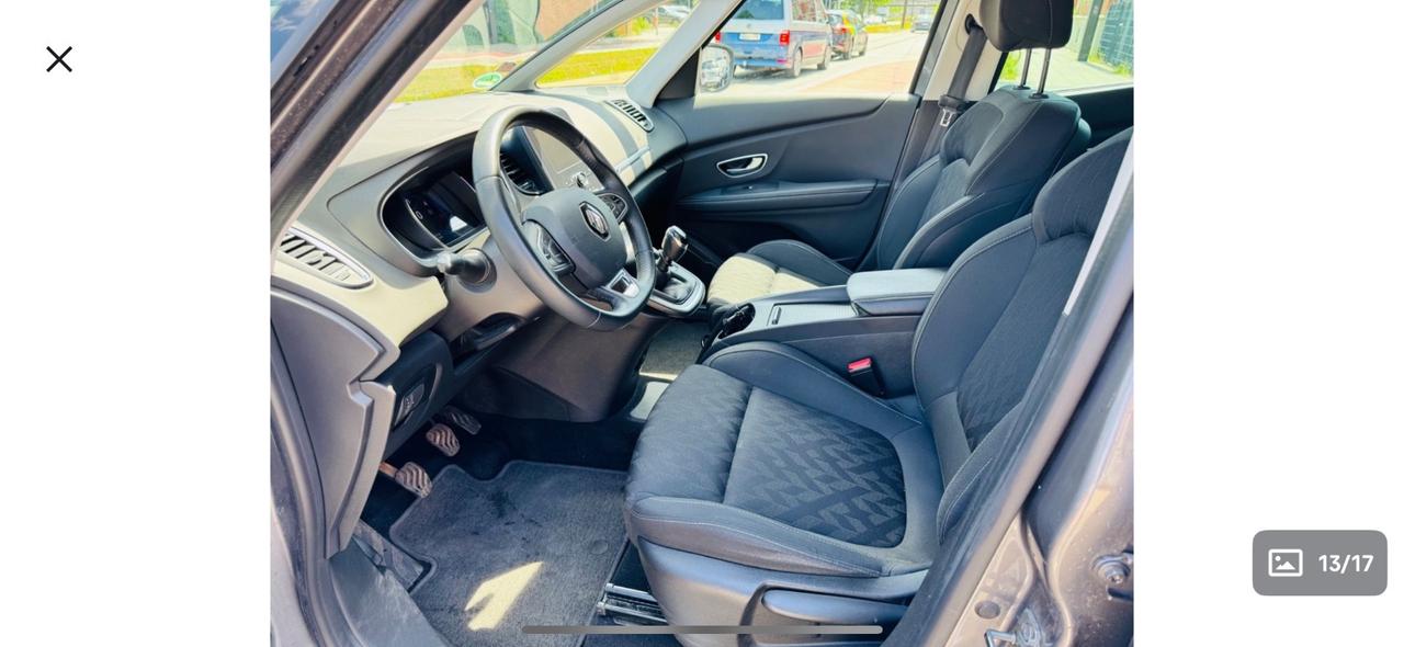 Renault Grand Scenic 7 posti 5 anni di garanzia