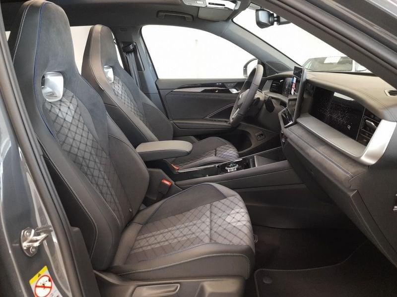 Volkswagen Tayron 2.0 TDI SCR R-Line Plus DSG 4MOTION