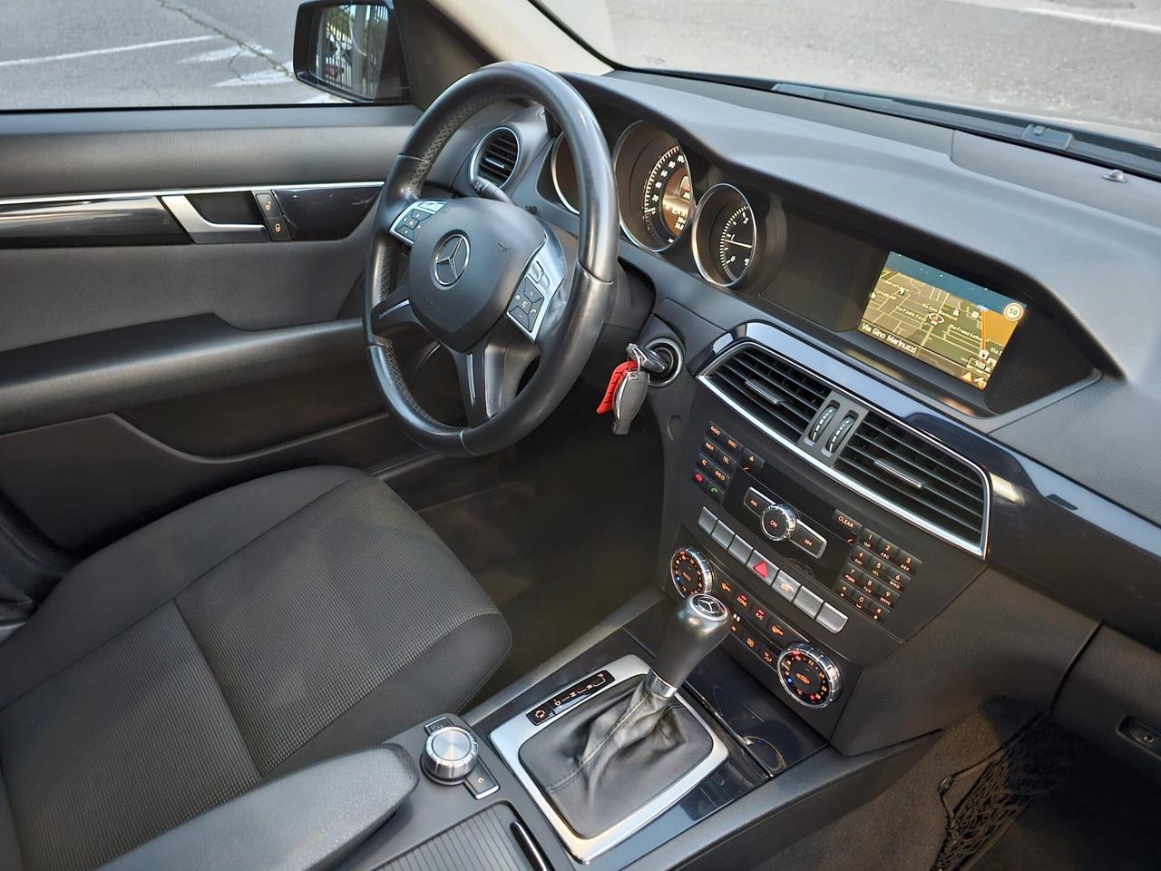 Mercedes-benz C 200 CDI 136cv*Look C63 AMG*Navi*Bi-Xeno*18*