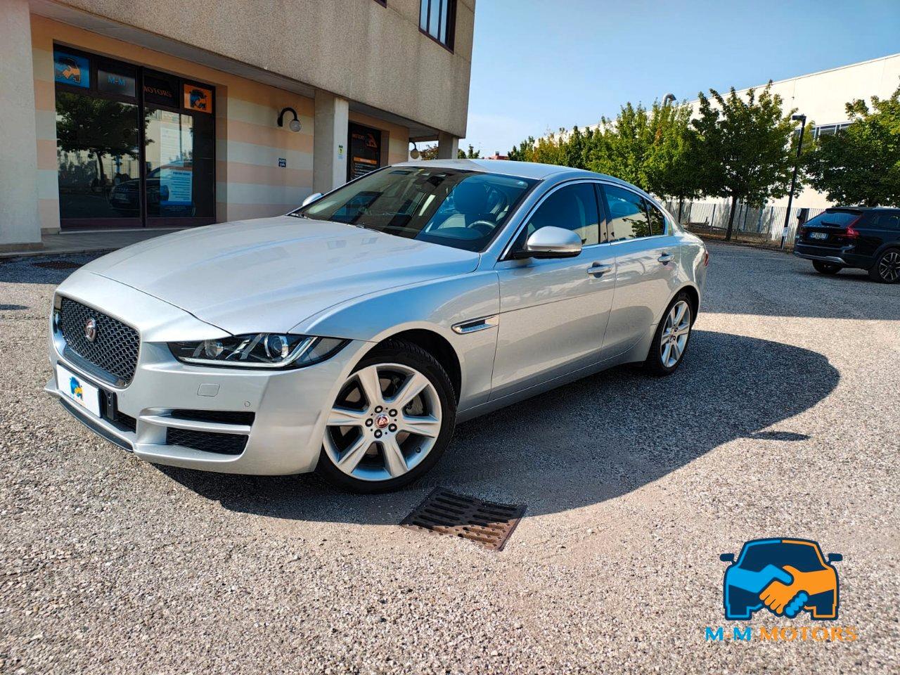 Jaguar XE Berlina XE 2.0d Prestige awd 180cv auto