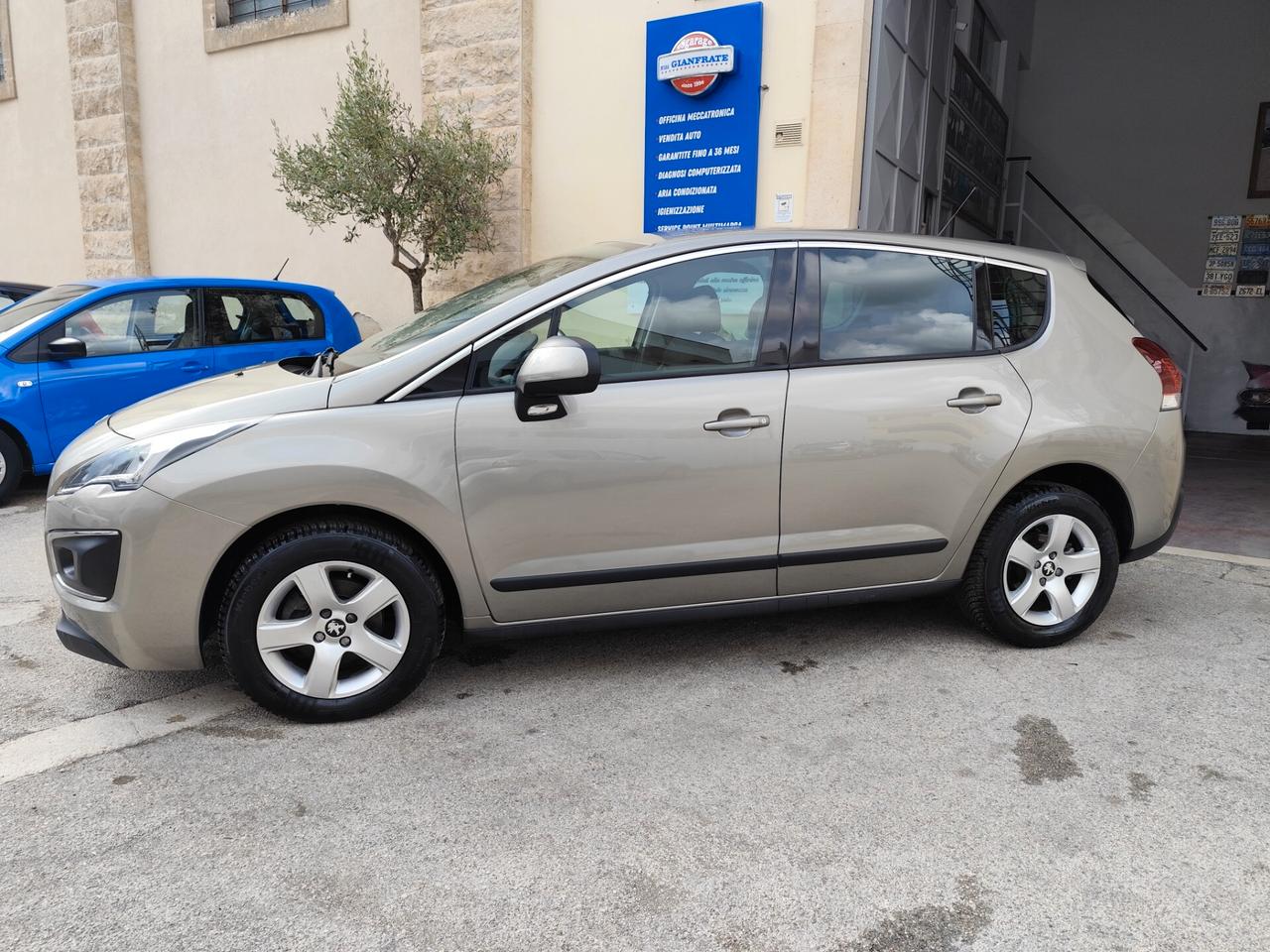 Peugeot 3008 1.6 HDi 115CV Business