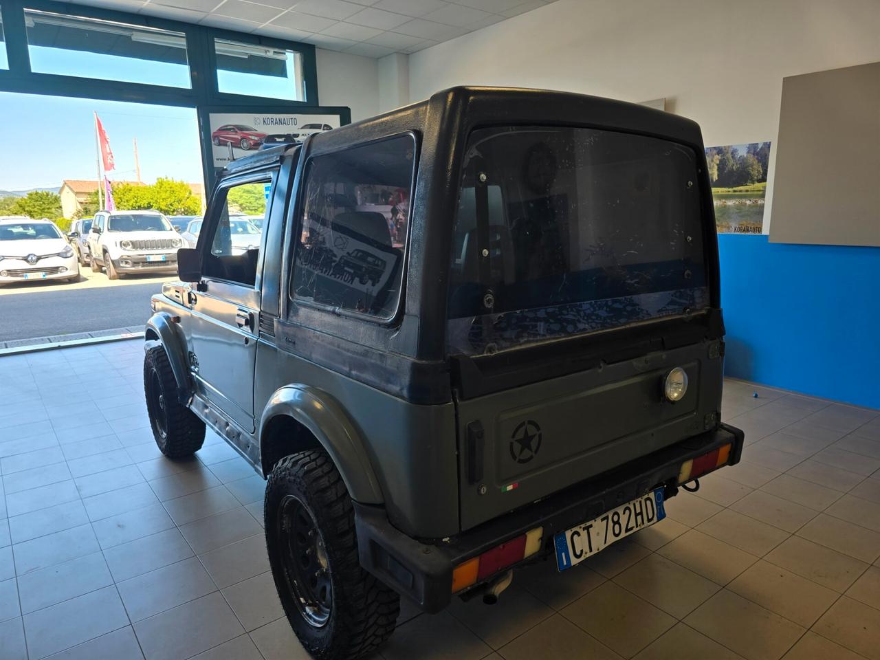 Suzuki SJ Samurai Samurai